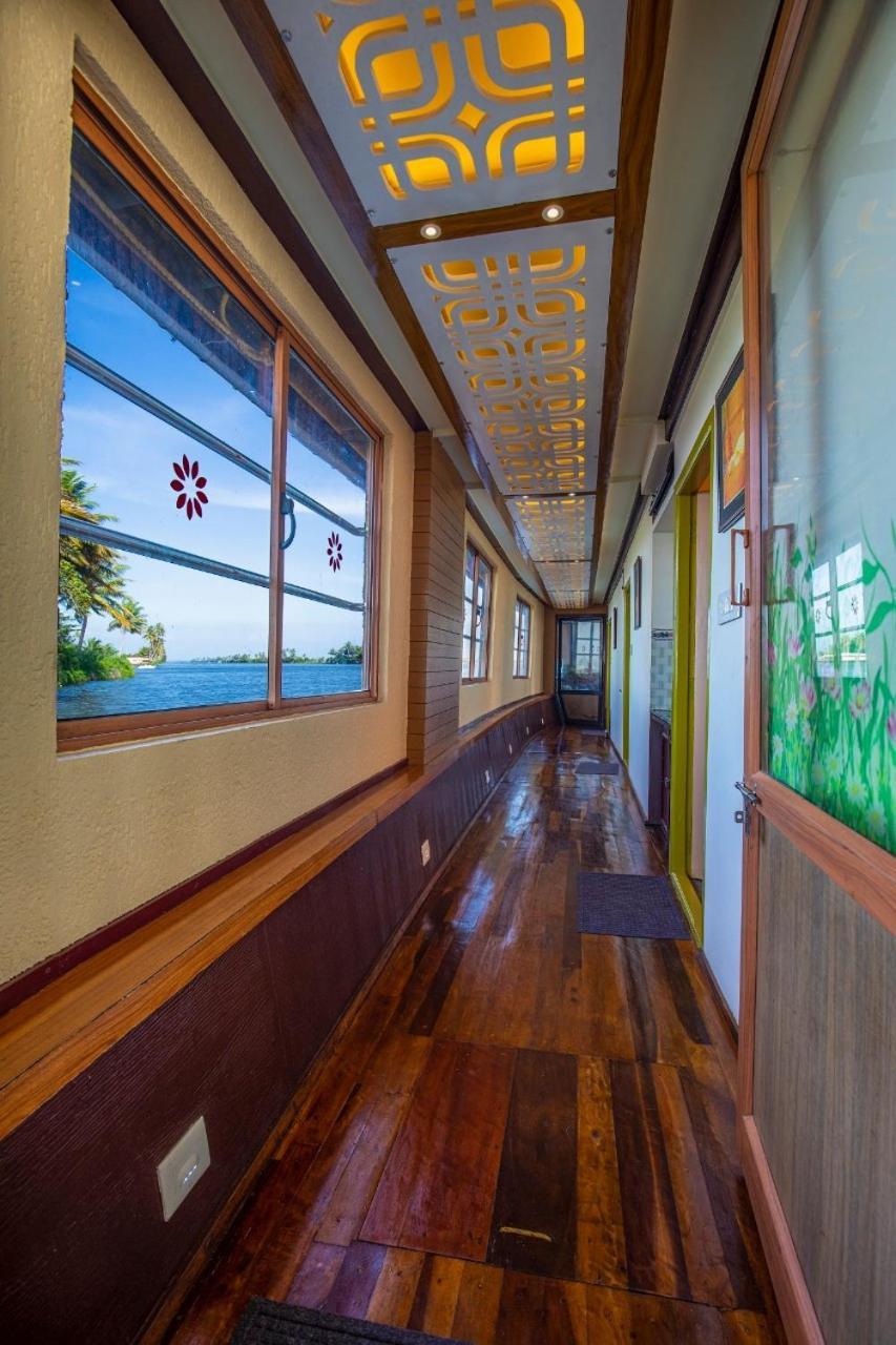 Kerala Nature Houseboat By Coco Floatel Alappuzha Eksteriør billede